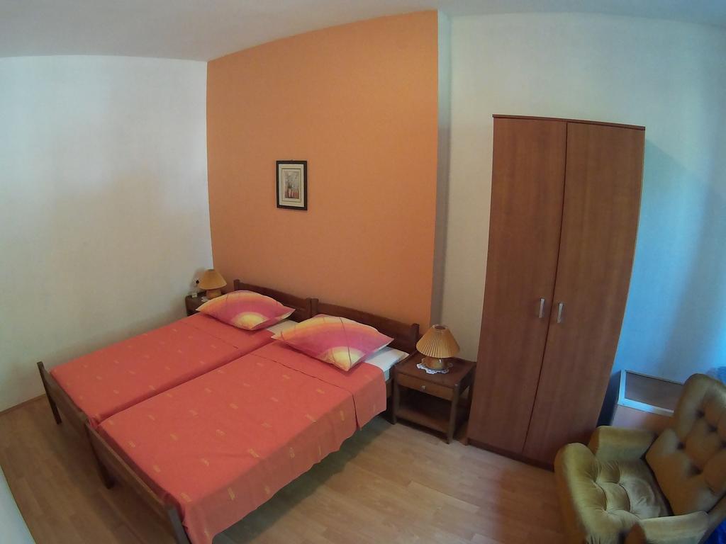 Vesna Apartment Pula Ngoại thất bức ảnh