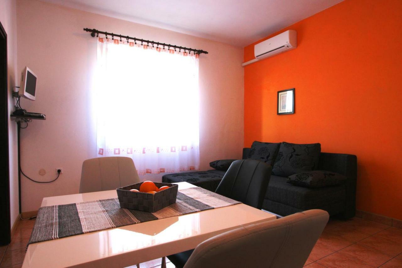 Vesna Apartment Pula Ngoại thất bức ảnh
